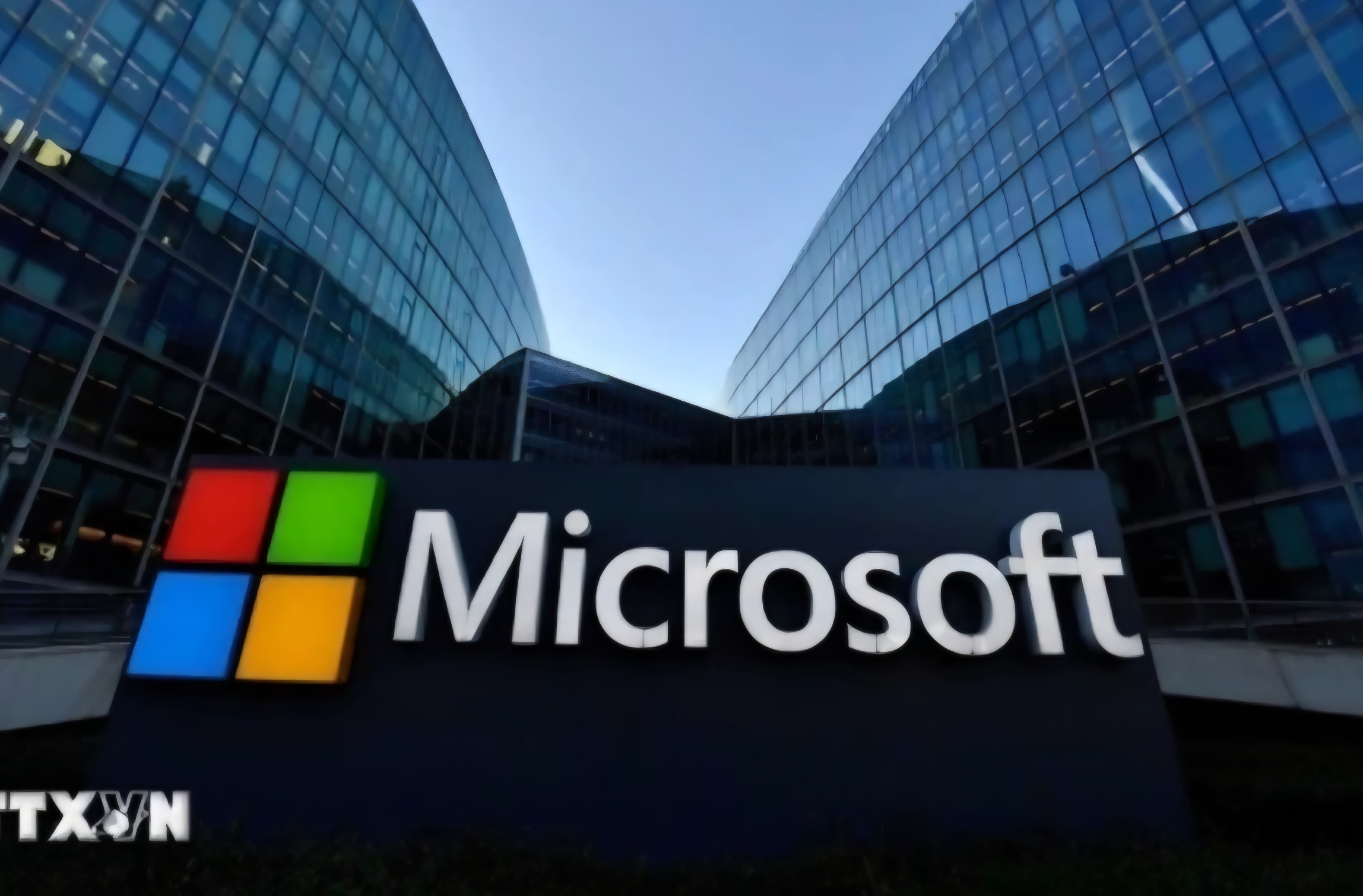 Microsoft đạt lợi nhuận hơn 27 tỷ USD nhờ bùng nổ AI và điện toán đám mây