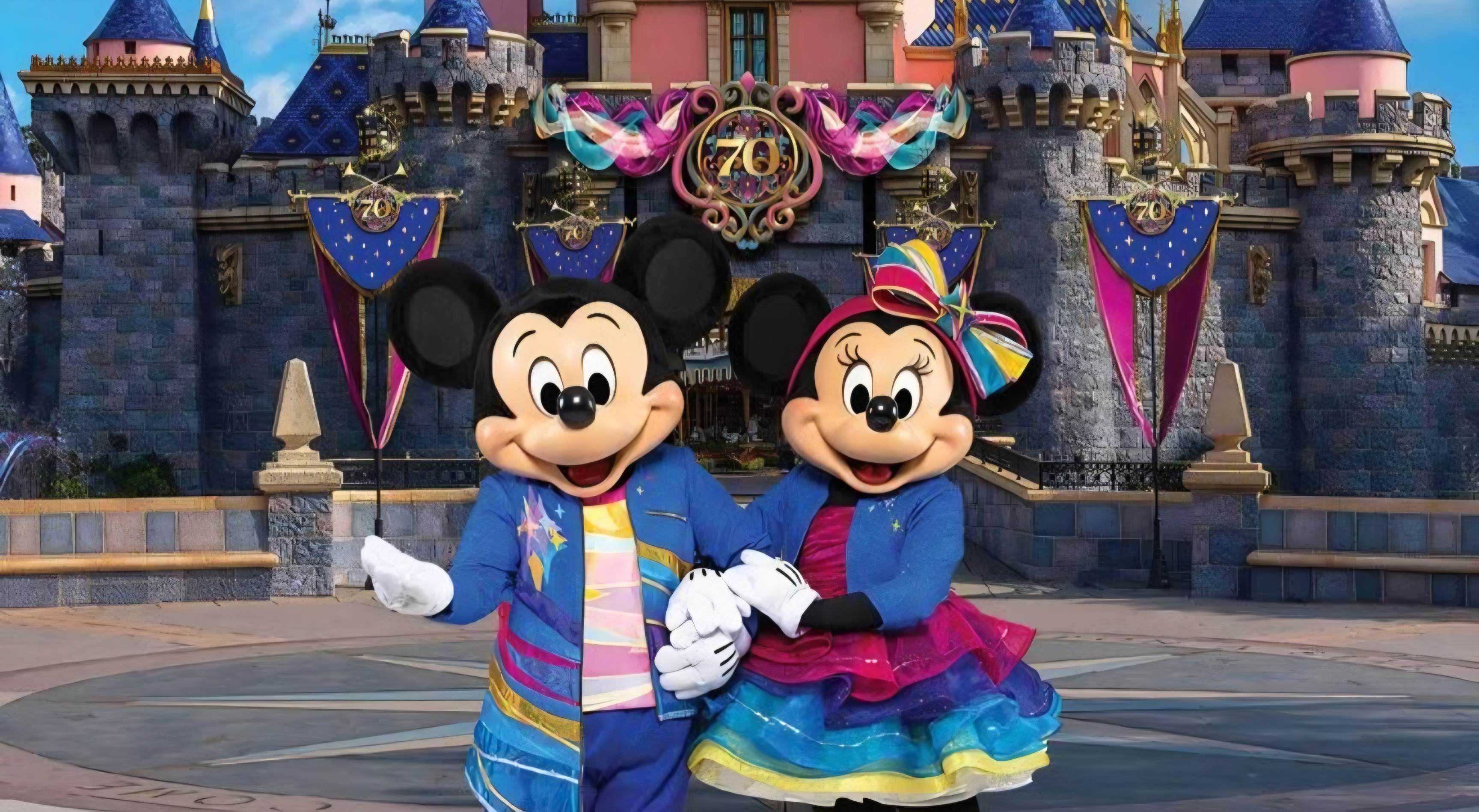 Disney dự định cắt giảm 1.000 nhân sự dưới thời tân CEO Josh D'Amaro