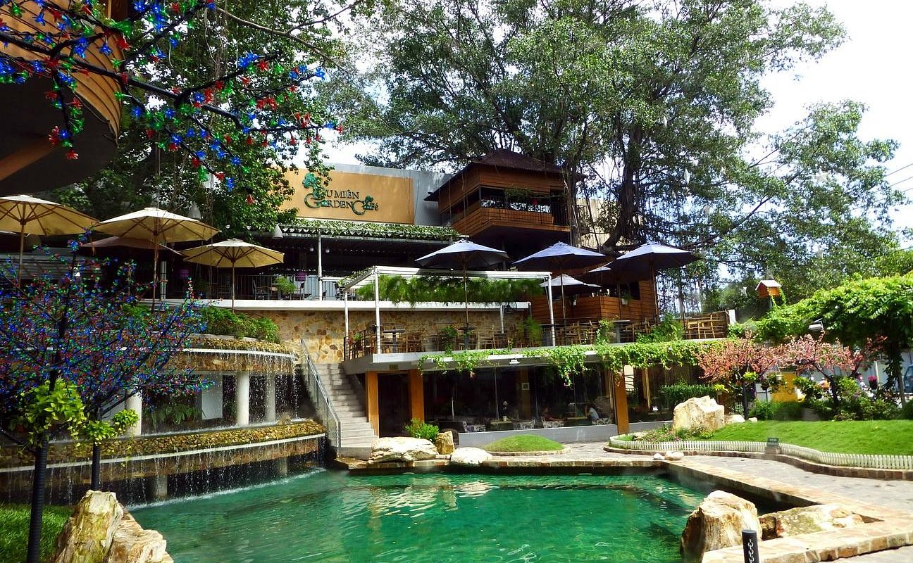 TỀ GIA, TRỊ QUỐC, BÌNH THIÊN HẠ – KHI ĐẠO ĐỨC BỊ ĐẨY LÙI SAU NHỮNG TIẾNG VANG ẢO