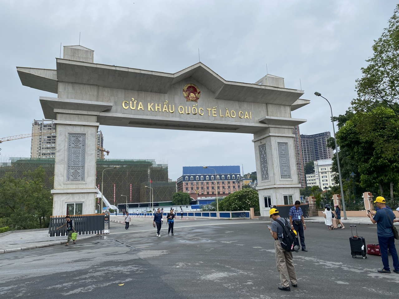 DIỄN ĐÀN THỜI NÉT SỐ CHUYÊN ĐỀ: TỪ NGƯỜI LÍNH BIÊN PHÒNG ĐẾN MÔ HÌNH QUẢN LÝ CỬA KHẨU HIỆN ĐẠI