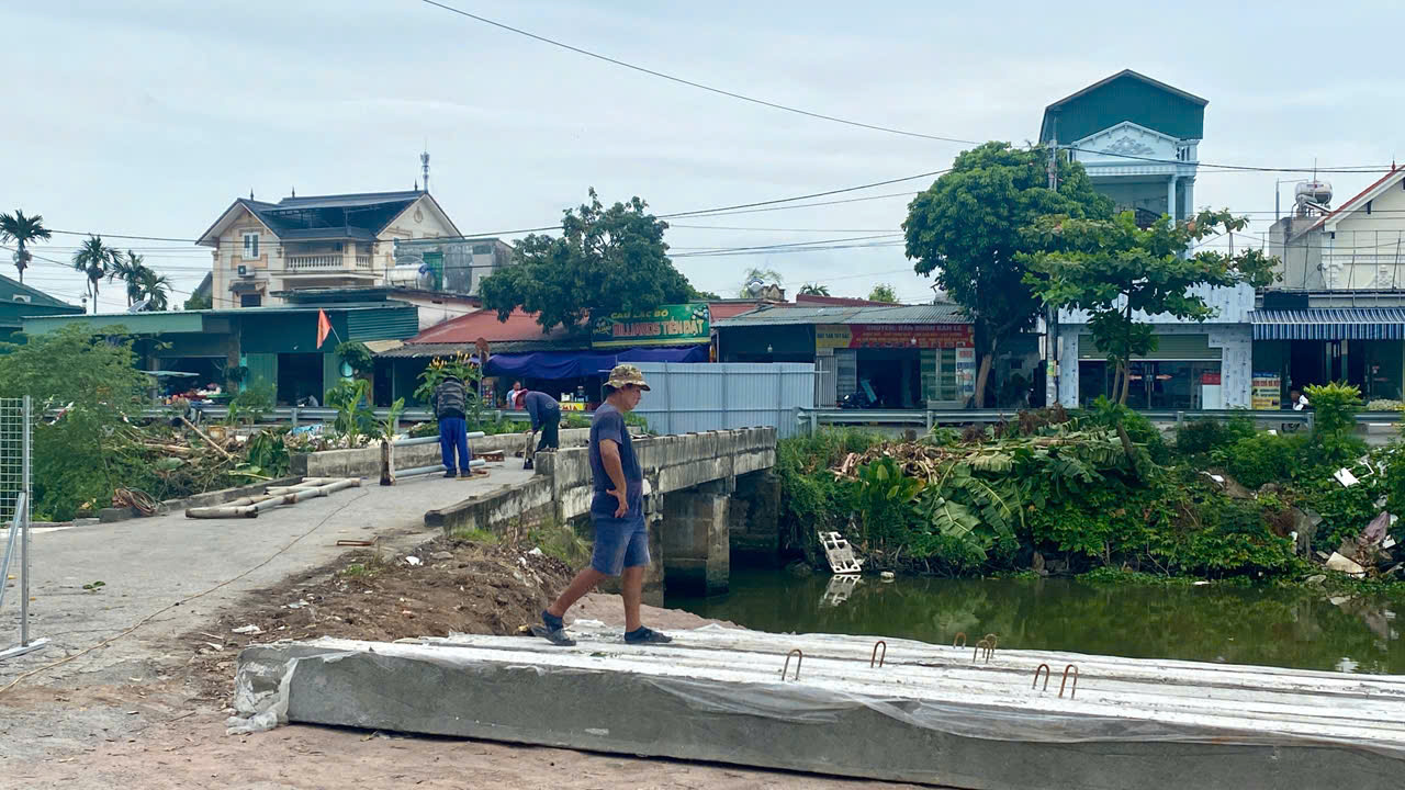CẦU MỚI KHOẢNG 10 NĂM ĐÃ THÁO DỠ – VÀ CÂU CHUYỆN TẦM NHÌN, LÃNG PHÍ, TỔ CHỨC GIAO THÔNG